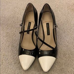 Dana Buchman Black and White Heels